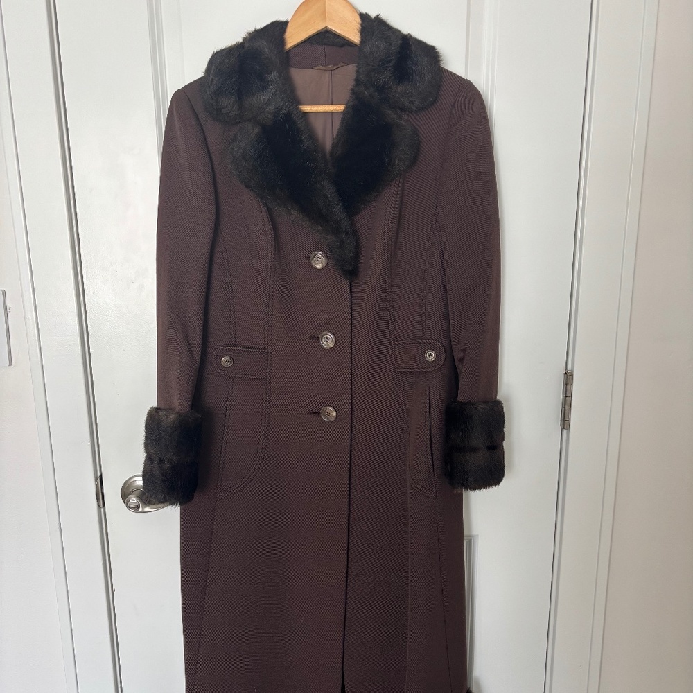 VINTAGE----SWISS-MADE- BROWN COAT